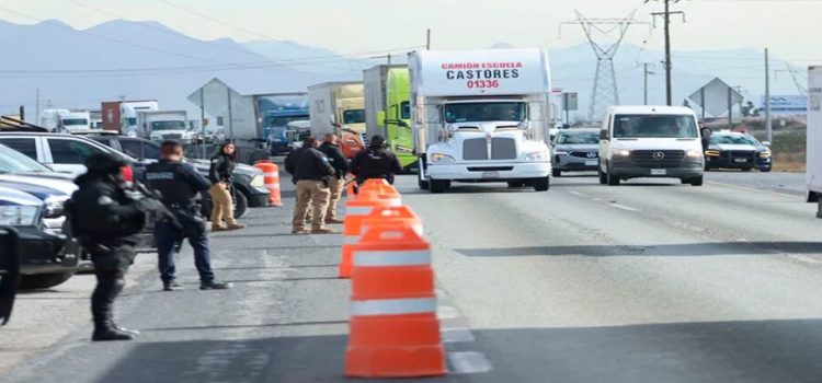 Mantienen operativos en carreteras y zonas turísticas esta Semana Santa