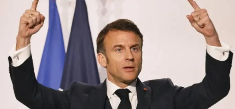 Si Europa busca la paz,  debe estar preparada para la guerra:  Macron
