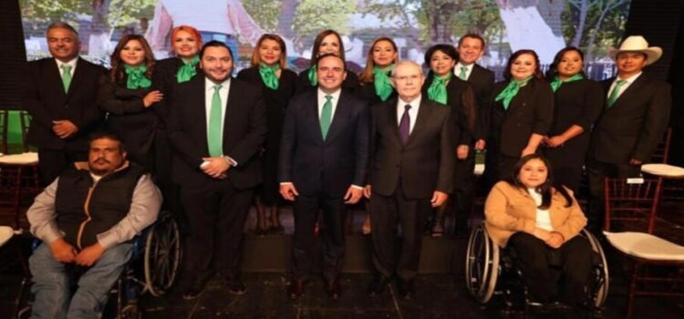 En el estado de Coahuila rinden protesta los nuevos alcaldes y cabildos en los 38 municipios