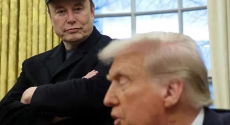 Trump pide a Musk ser más «más agresivo» en los recortes del Gobierno