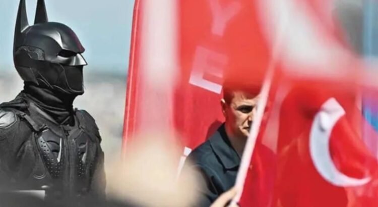 Hasta Batman y Pikachu protestan contra Erdogan