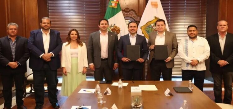 El gobierno del estado de Coahuila y Federación firman el acuerdo para tren Saltillo-Monterrey