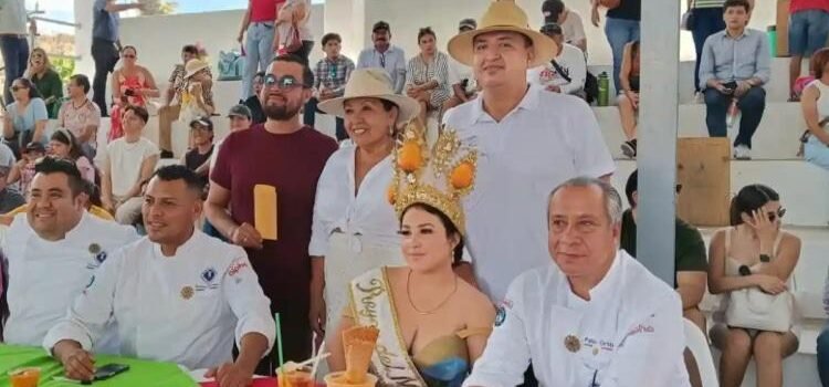 Premian a los ganadores de los concursos gastronómicos en la Feria del Mango 2025 Premian a los ganadores de los concursos gastronómicos en la Feria del Mango 2025