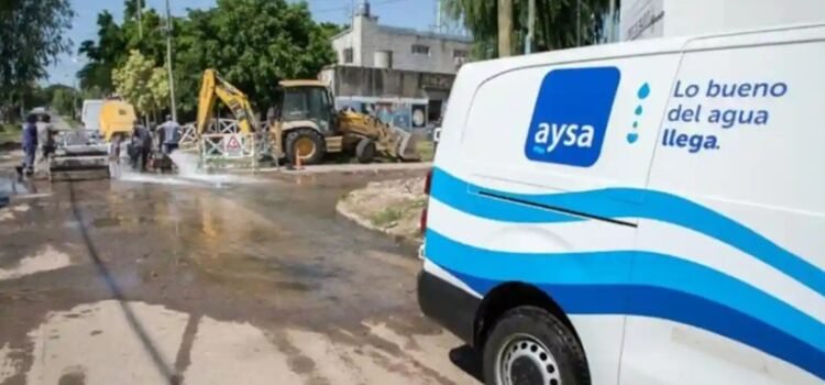 Inicia Argentina privatización de AySA, la empresa estatal de agua