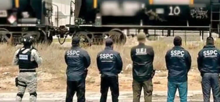 Aseguran 15 millones de litros de huachicol