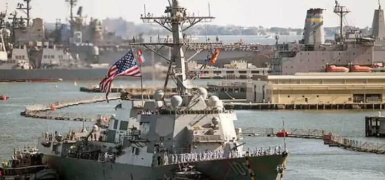 Se acercan buques de guerra de Estados Unidos a costas de Venezuela