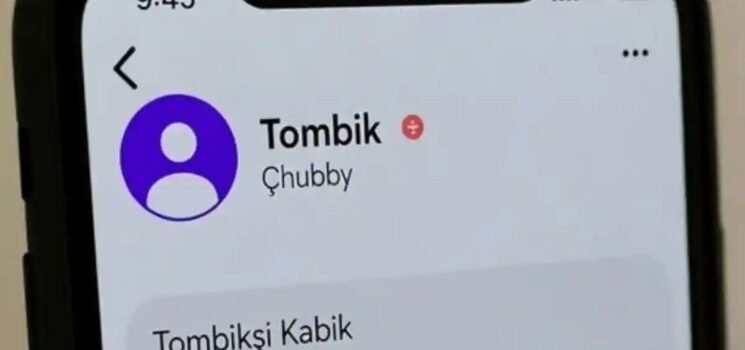 Tendrá que indemnizar a su ex por guardarla como “gordita” en el celular